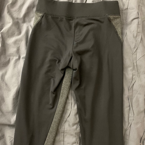 Grey and black leggings - Picture 3 of 3
